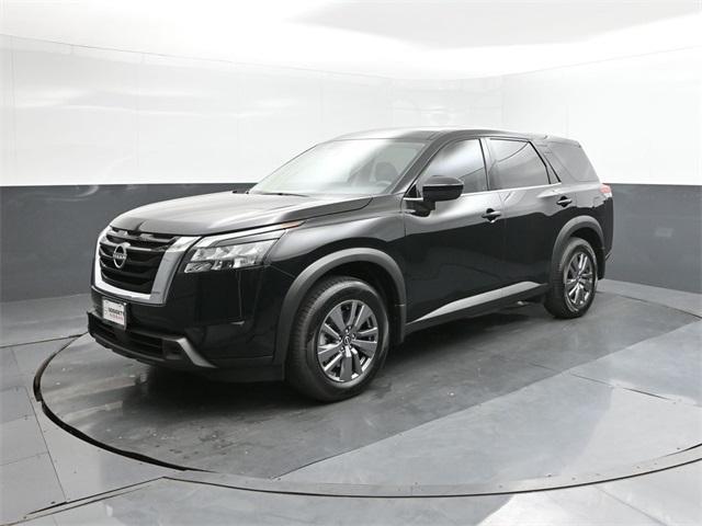 new 2025 Nissan Pathfinder car, priced at $36,135