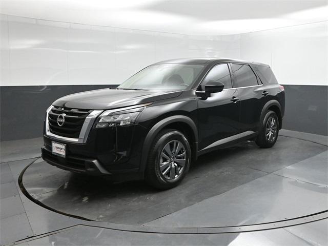 new 2025 Nissan Pathfinder car, priced at $33,465
