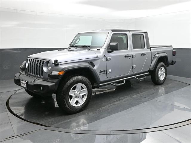 used 2020 Jeep Gladiator car, priced at $25,100