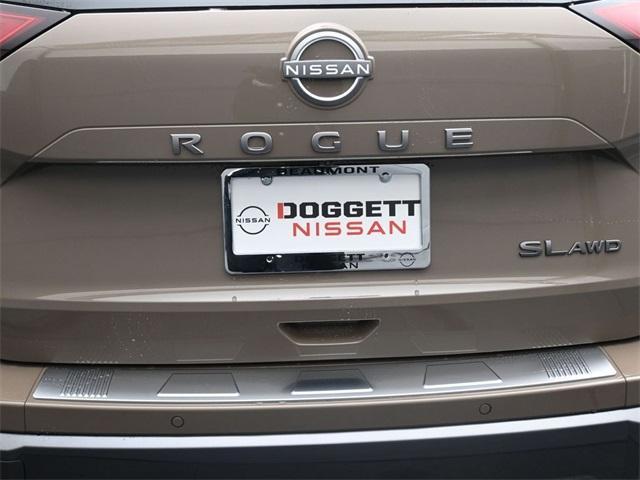 new 2025 Nissan Rogue car, priced at $37,625