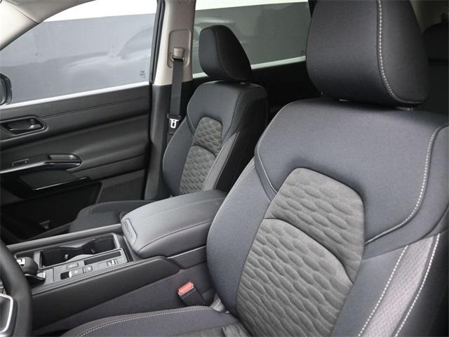 new 2025 Nissan Pathfinder car, priced at $29,647