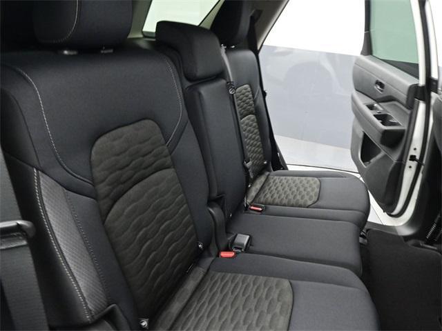 new 2025 Nissan Pathfinder car, priced at $29,725