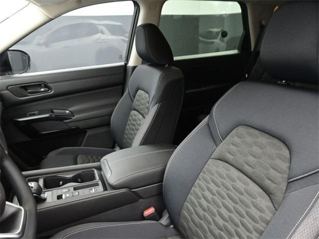new 2025 Nissan Pathfinder car, priced at $29,725