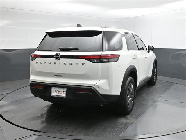 new 2025 Nissan Pathfinder car, priced at $29,725