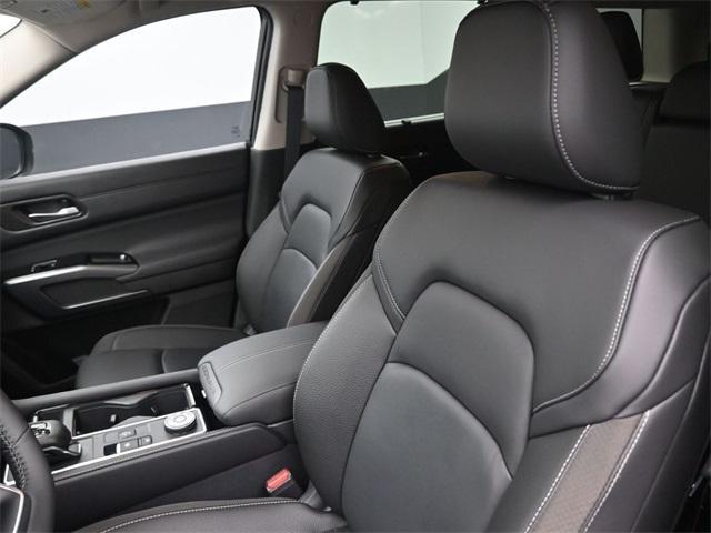 new 2025 Nissan Pathfinder car, priced at $45,680
