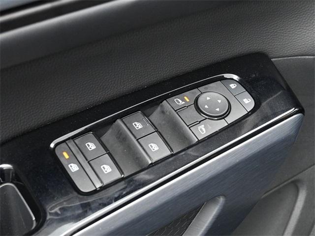 new 2025 Nissan Pathfinder car, priced at $45,680