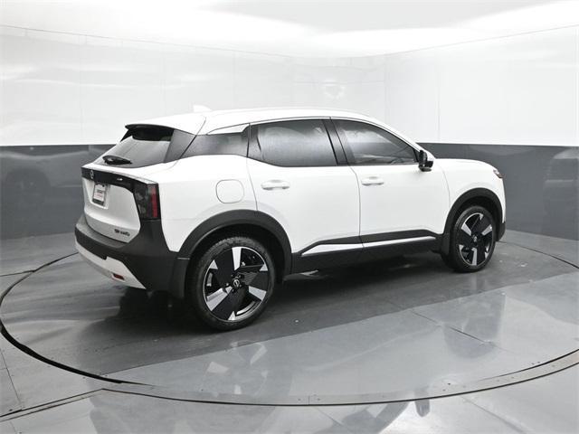 new 2025 Nissan Kicks car, priced at $29,588