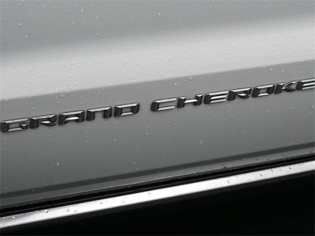 used 2015 Jeep Grand Cherokee car, priced at $14,995
