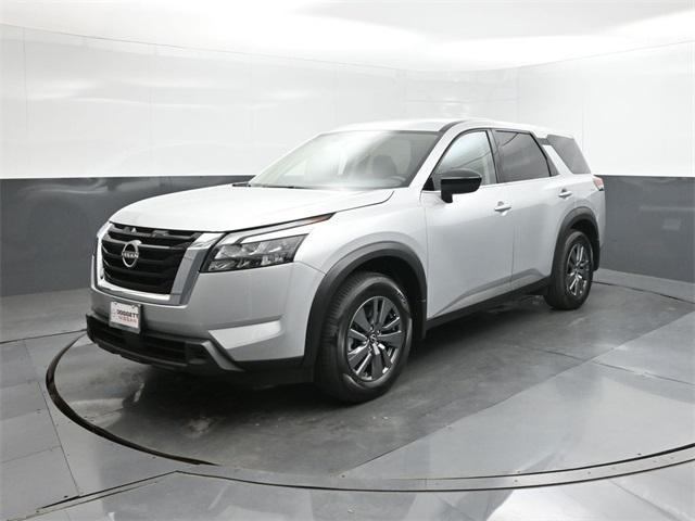 new 2025 Nissan Pathfinder car, priced at $38,465