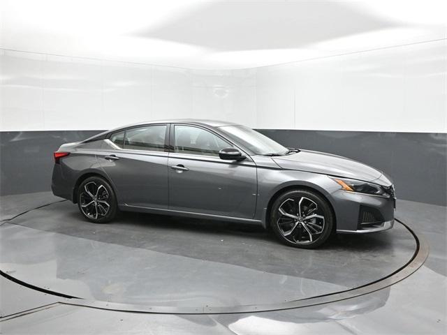 new 2025 Nissan Altima car, priced at $29,885