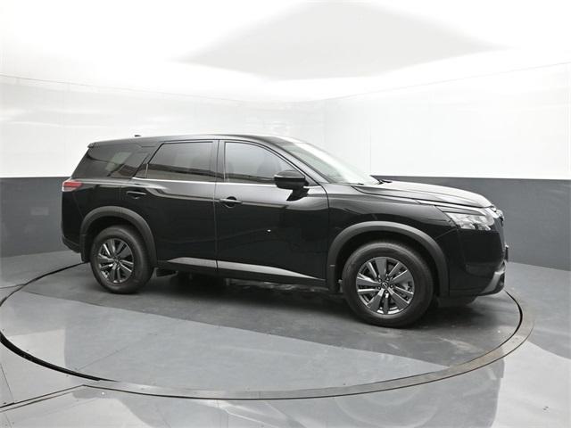 new 2025 Nissan Pathfinder car, priced at $38,450