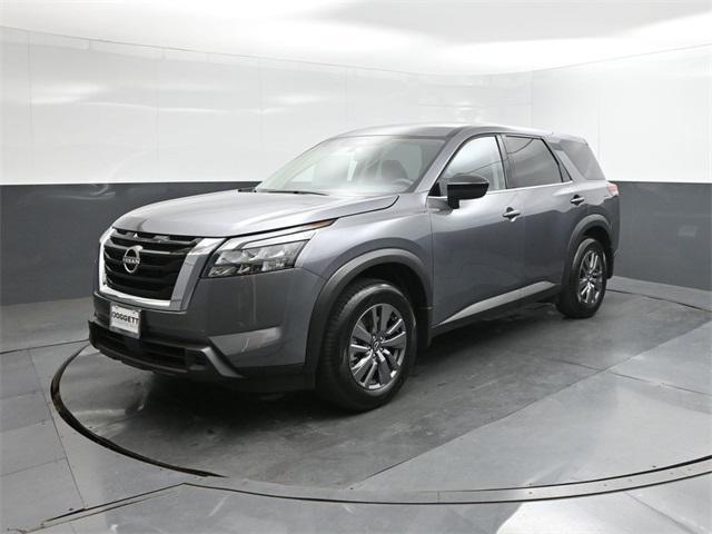 new 2025 Nissan Pathfinder car, priced at $32,460