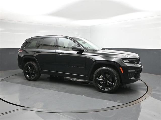 used 2023 Jeep Grand Cherokee car, priced at $27,995