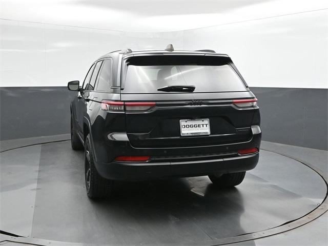 used 2023 Jeep Grand Cherokee car, priced at $27,995