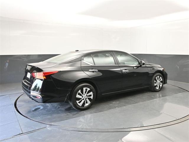 new 2025 Nissan Altima car, priced at $28,830