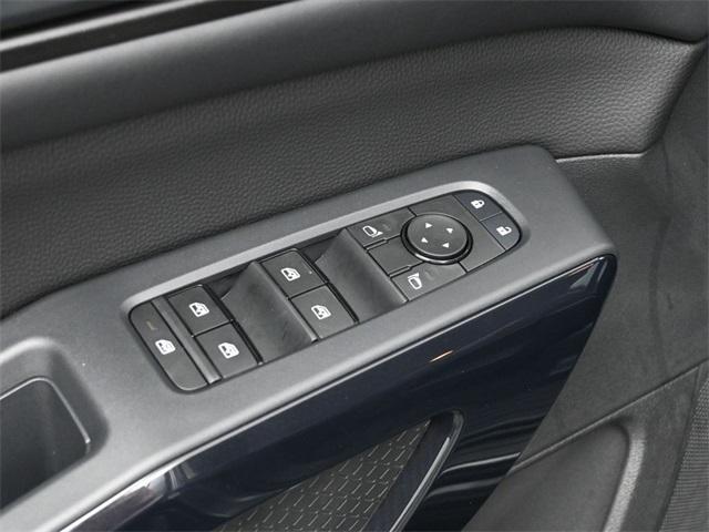 new 2025 Nissan Pathfinder car, priced at $38,730
