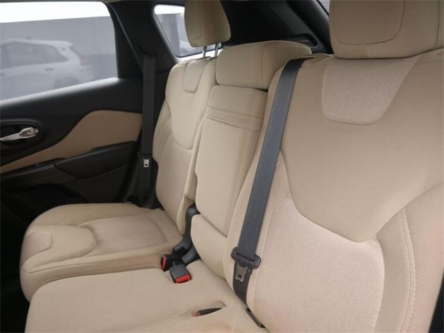 used 2015 Jeep Cherokee car, priced at $7,995