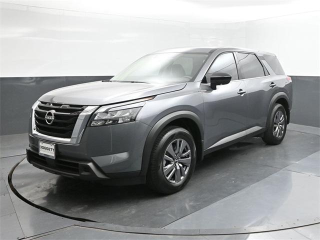 new 2025 Nissan Pathfinder car, priced at $37,620