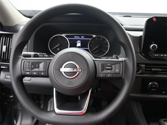 new 2025 Nissan Pathfinder car, priced at $37,620