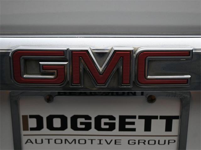 used 2018 GMC Yukon car, priced at $24,995