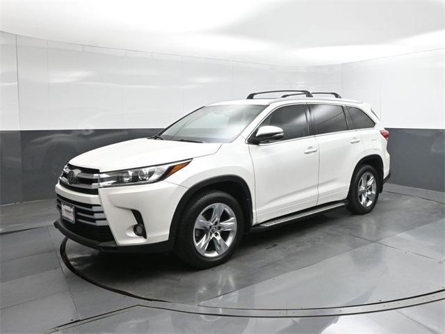 used 2018 Toyota Highlander car, priced at $22,995