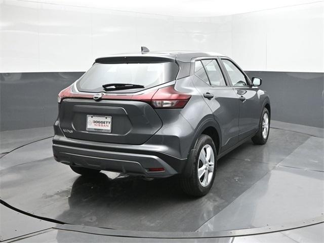 new 2025 Nissan Kicks Play car, priced at $22,407