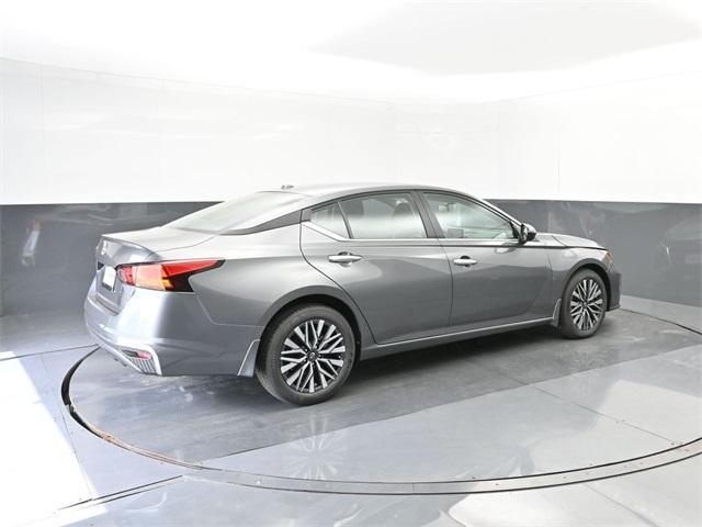 new 2025 Nissan Altima car, priced at $28,605