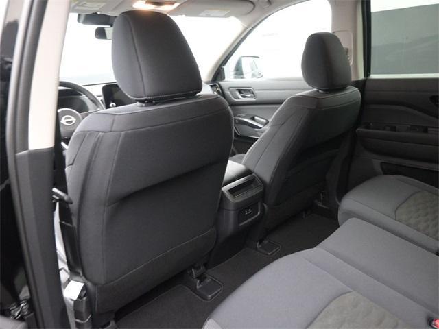 new 2025 Nissan Pathfinder car, priced at $33,465