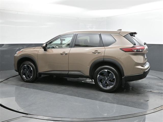 new 2025 Nissan Rogue car, priced at $31,999