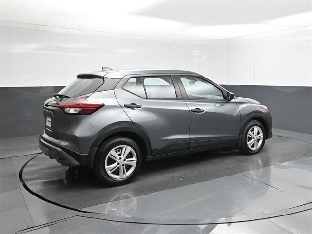new 2025 Nissan Kicks Play car, priced at $22,407
