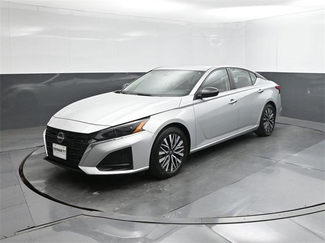 used 2024 Nissan Altima car, priced at $19,995