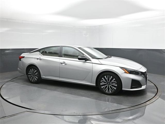 used 2024 Nissan Altima car, priced at $19,995