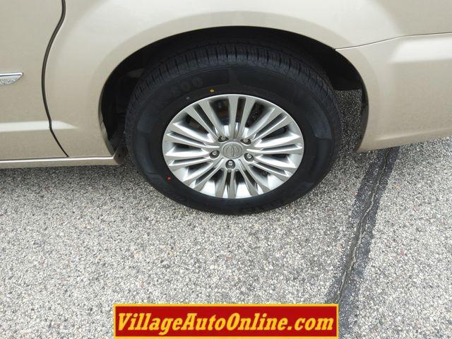 used 2015 Chrysler Town & Country car, priced at $10,550