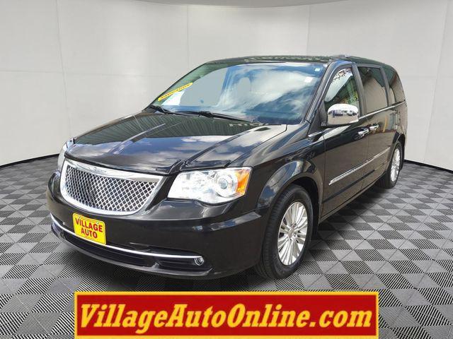 used 2015 Chrysler Town & Country car, priced at $9,550