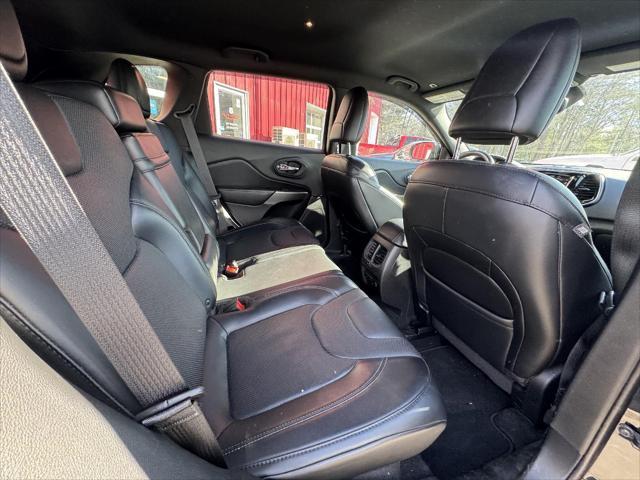 used 2019 Jeep Cherokee car, priced at $14,695