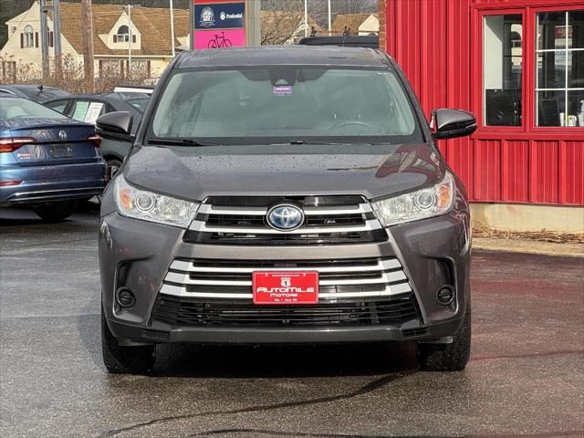 used 2019 Toyota Highlander Hybrid car, priced at $24,709