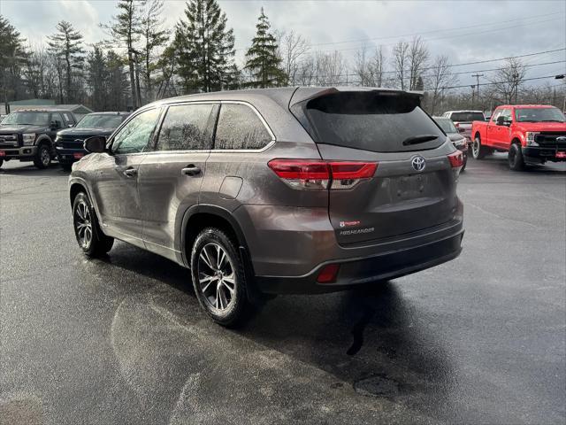 used 2019 Toyota Highlander Hybrid car, priced at $24,709