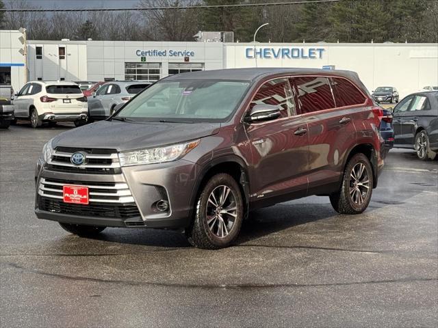 used 2019 Toyota Highlander Hybrid car, priced at $24,709