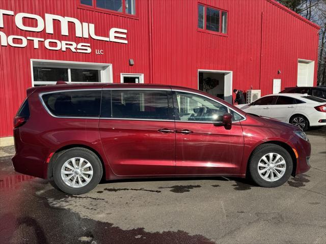 used 2018 Chrysler Pacifica car, priced at $11,885