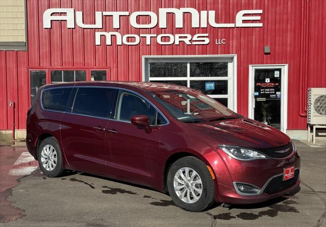 used 2018 Chrysler Pacifica car, priced at $11,885