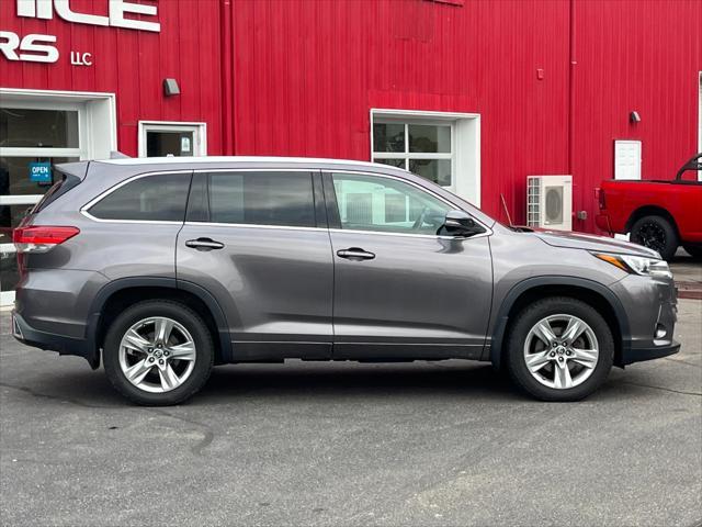 used 2019 Toyota Highlander car, priced at $22,900