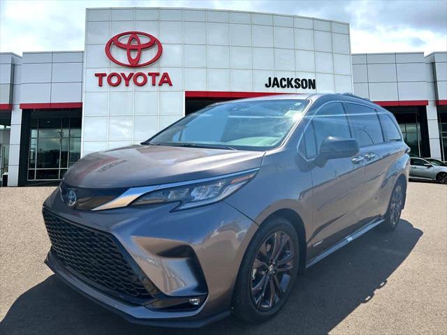 used 2021 Toyota Sienna car, priced at $37,373