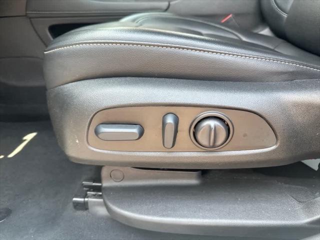 used 2023 GMC Acadia car, priced at $28,995