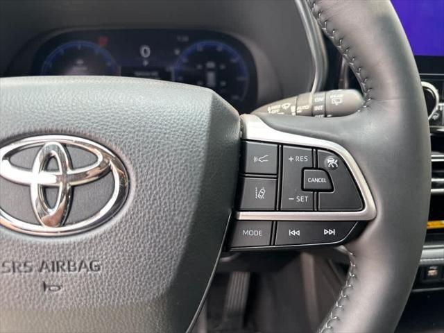 used 2024 Toyota Highlander car, priced at $53,883