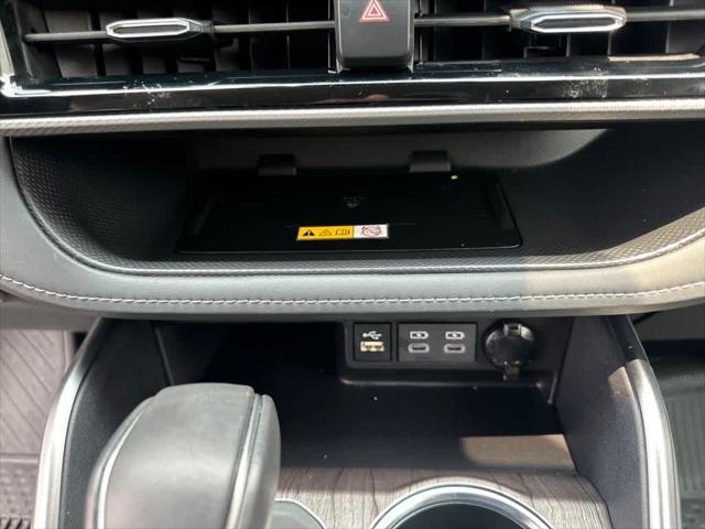 used 2024 Toyota Highlander car, priced at $53,883