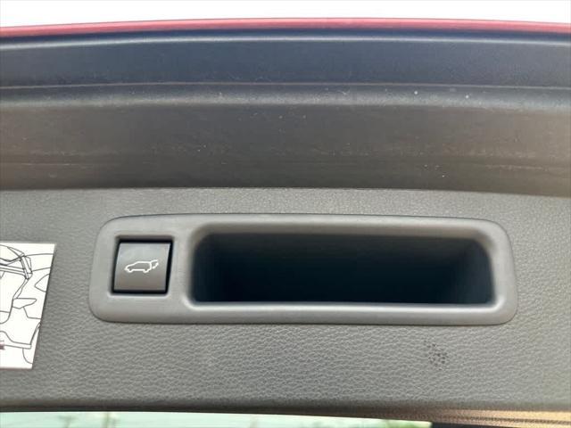 used 2024 Toyota Highlander car, priced at $53,883