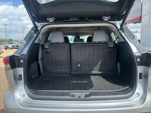 used 2023 Toyota Highlander car, priced at $33,965