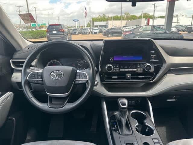 used 2023 Toyota Highlander car, priced at $33,965