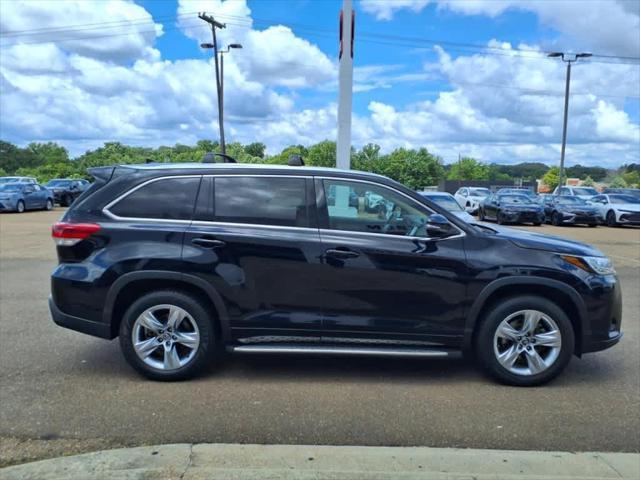 used 2017 Toyota Highlander car, priced at $21,125