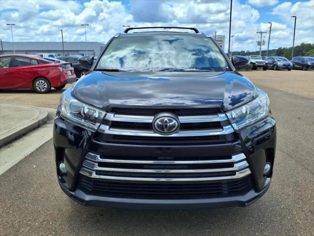 used 2017 Toyota Highlander car, priced at $21,125